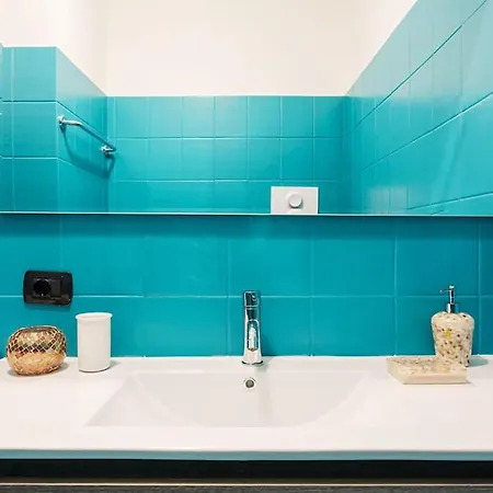 New In Isola Close To Center - Cola Montano Apartment