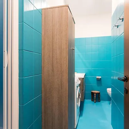 New In Isola Close To Center - Cola Montano * Milan